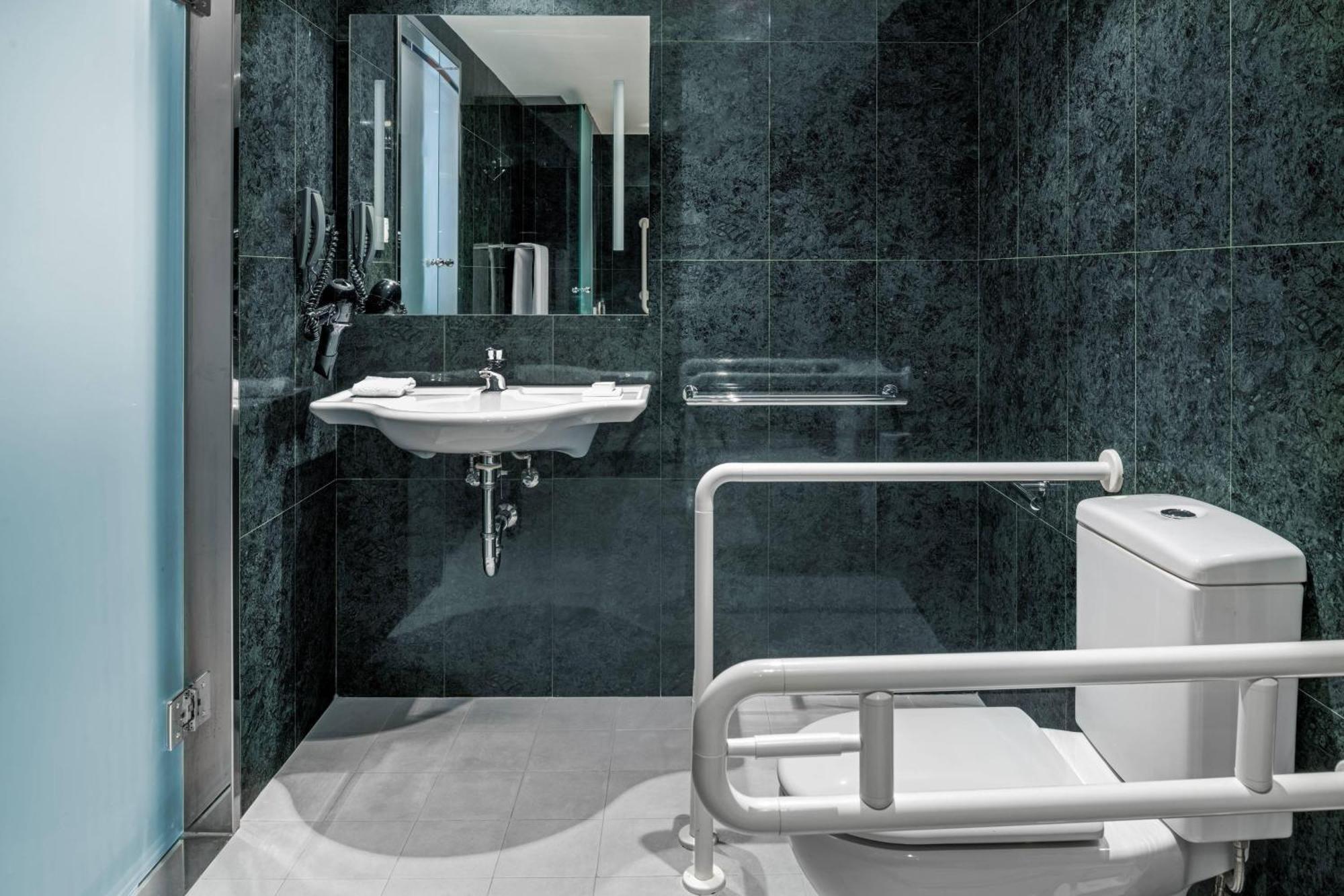Ac Hotel La Rioja By Marriott Logroño Dış mekan fotoğraf